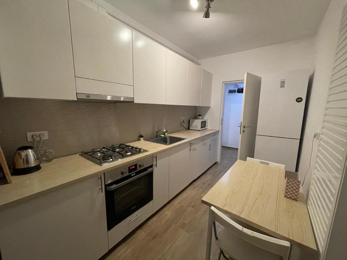 Energy Luxury Apartment Near Presidential Palace Bukares Bagian luar foto